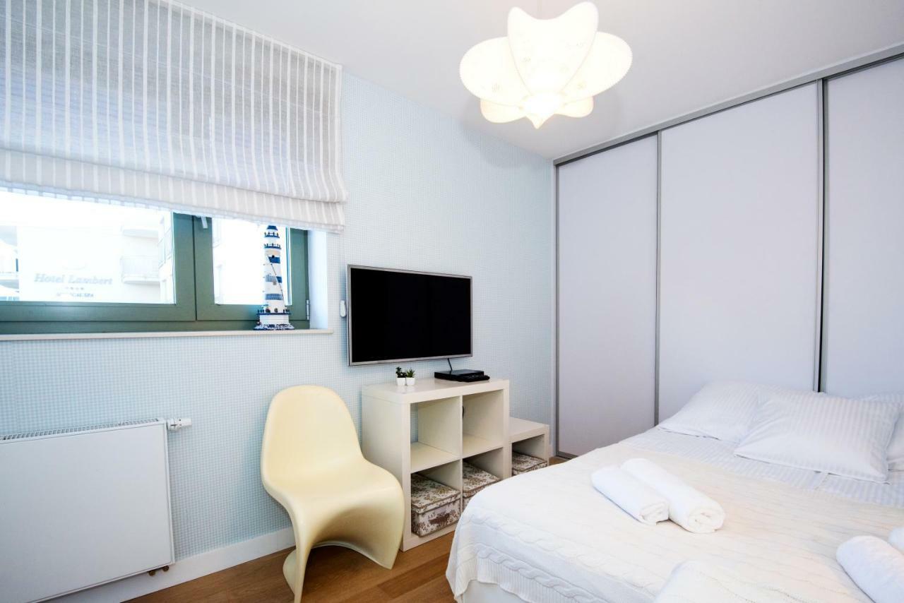 Superior Cliff Apartment อุสตรอเนียมอร์สเกีย ภายนอก รูปภาพ